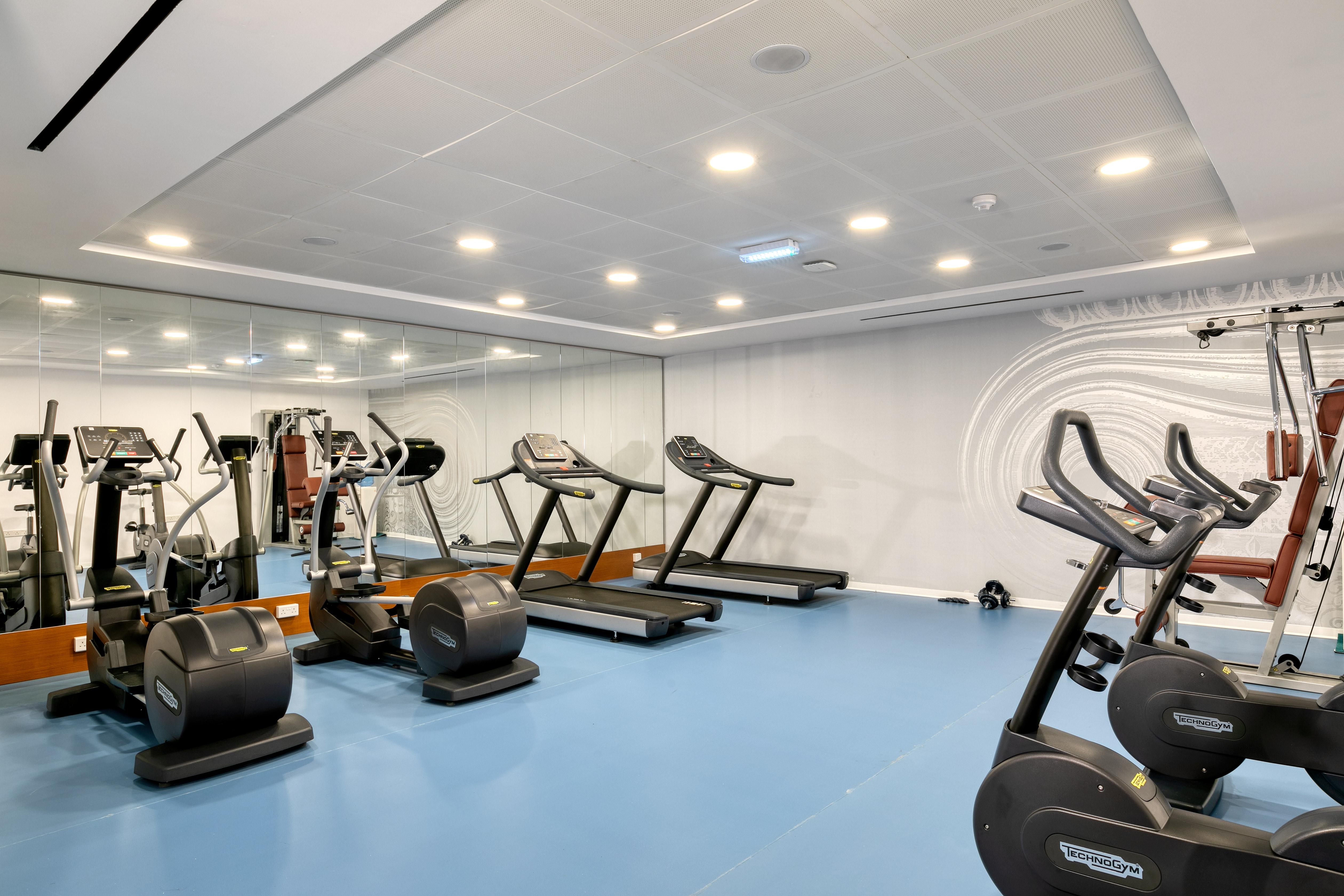 Ivi Mare - Designed For Adults By Louis Hotels Geroskipou Екстериор снимка The gym at the hotel