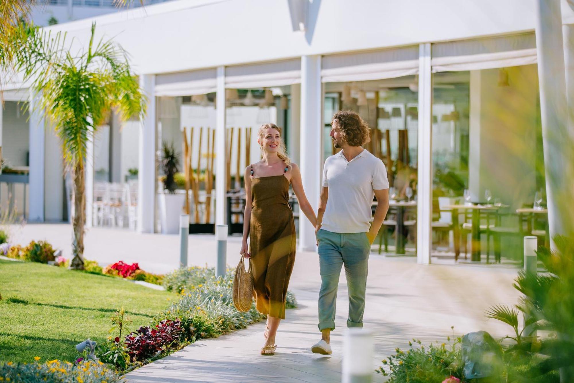 Ivi Mare - Designed For Adults By Louis Hotels Geroskipou Екстериор снимка The Village