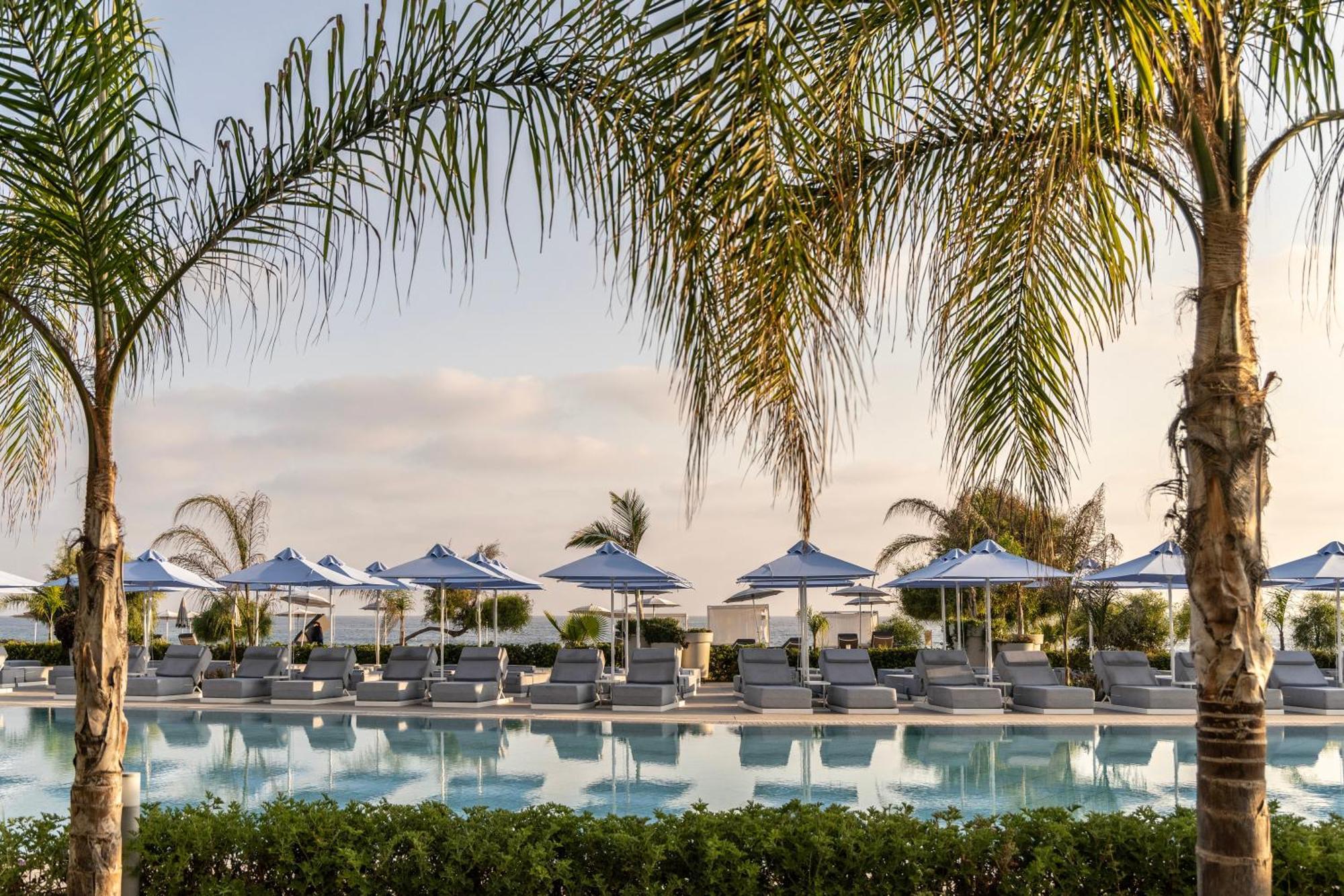 Ivi Mare - Designed For Adults By Louis Hotels Geroskipou Екстериор снимка The pool at the Four Seasons Hotel